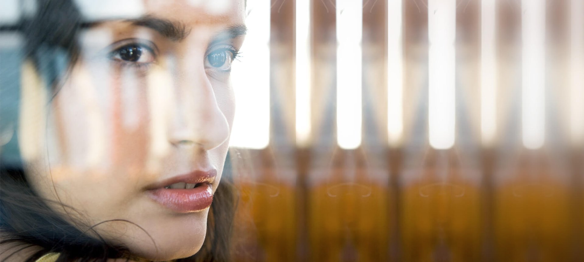 Kasvoseerumi ihmeaine ihonhoitorutiinissa hero